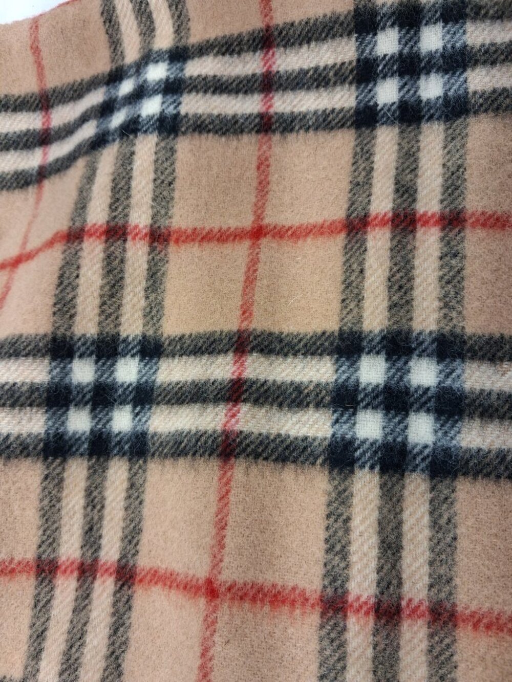 Vintage Burberrys Lambs Wool Scarf - Picture 3 of 3